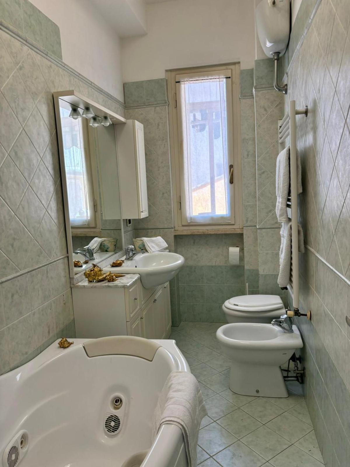 Apartmán Sole E Mare - Viareggio Exteriér fotografie